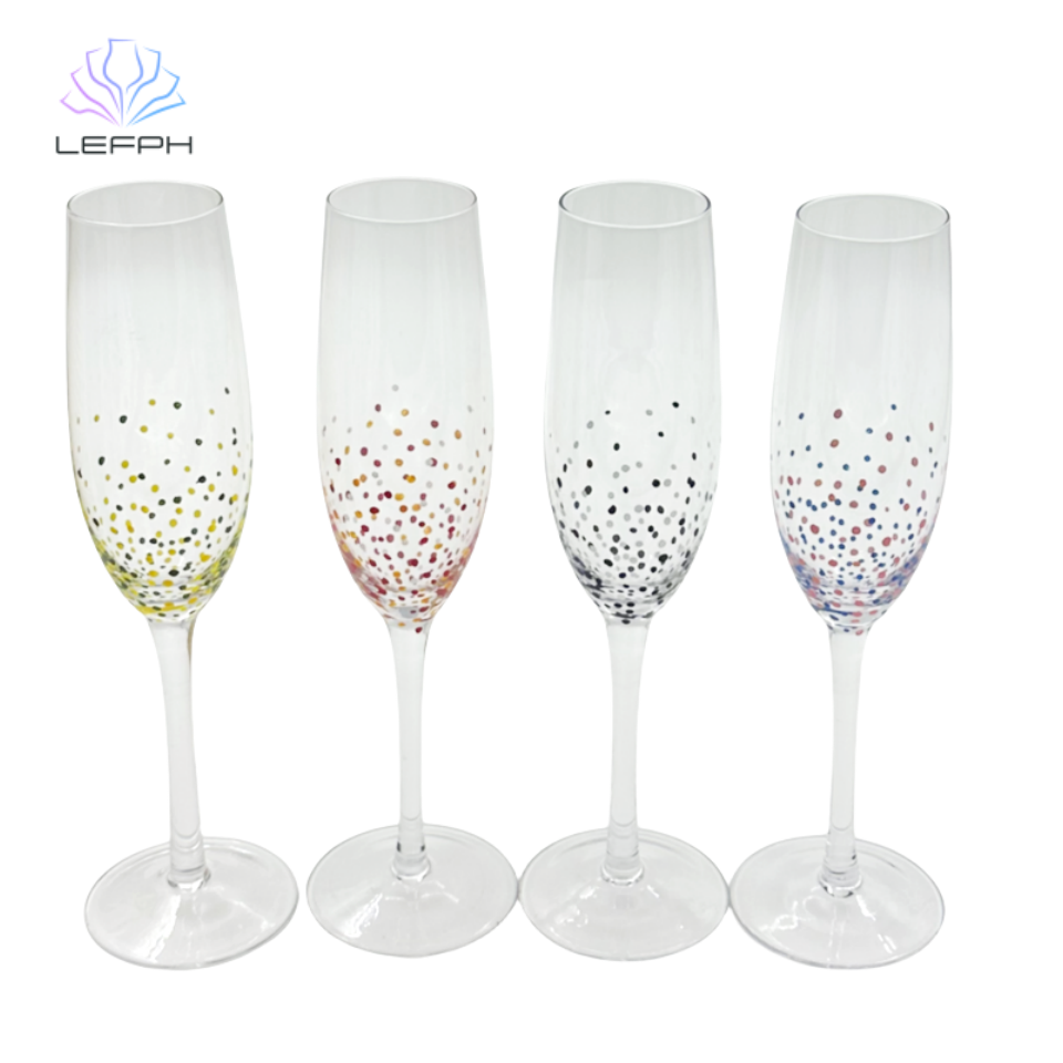 With dots champagne glasses 