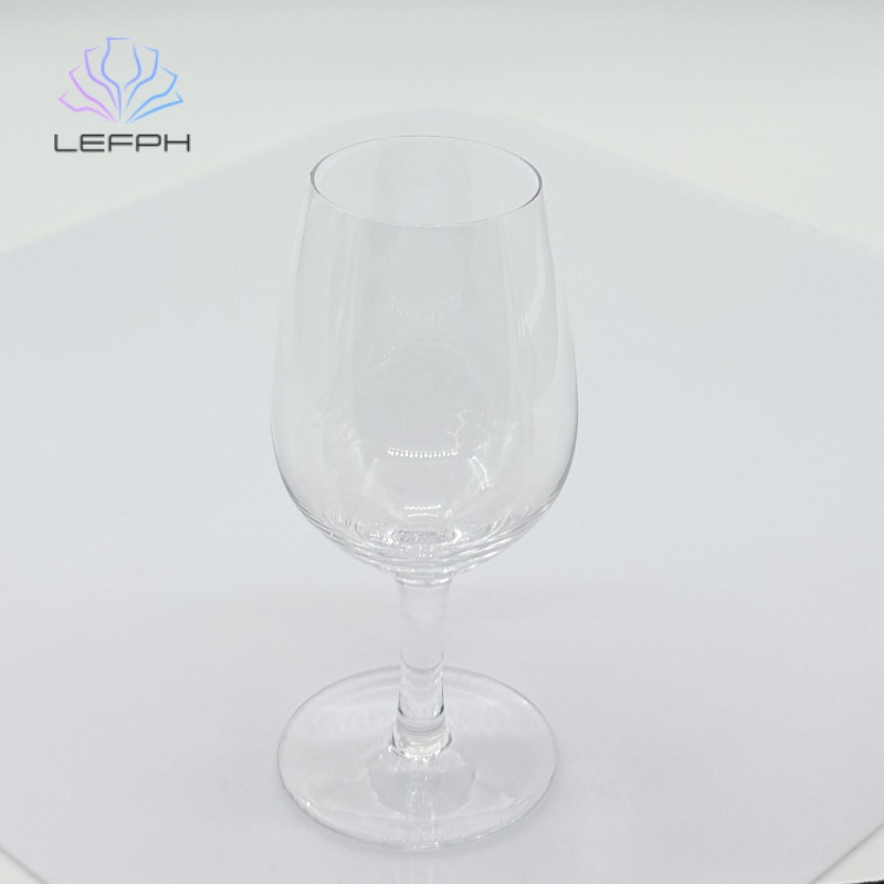 Clear, lead-free wine glass