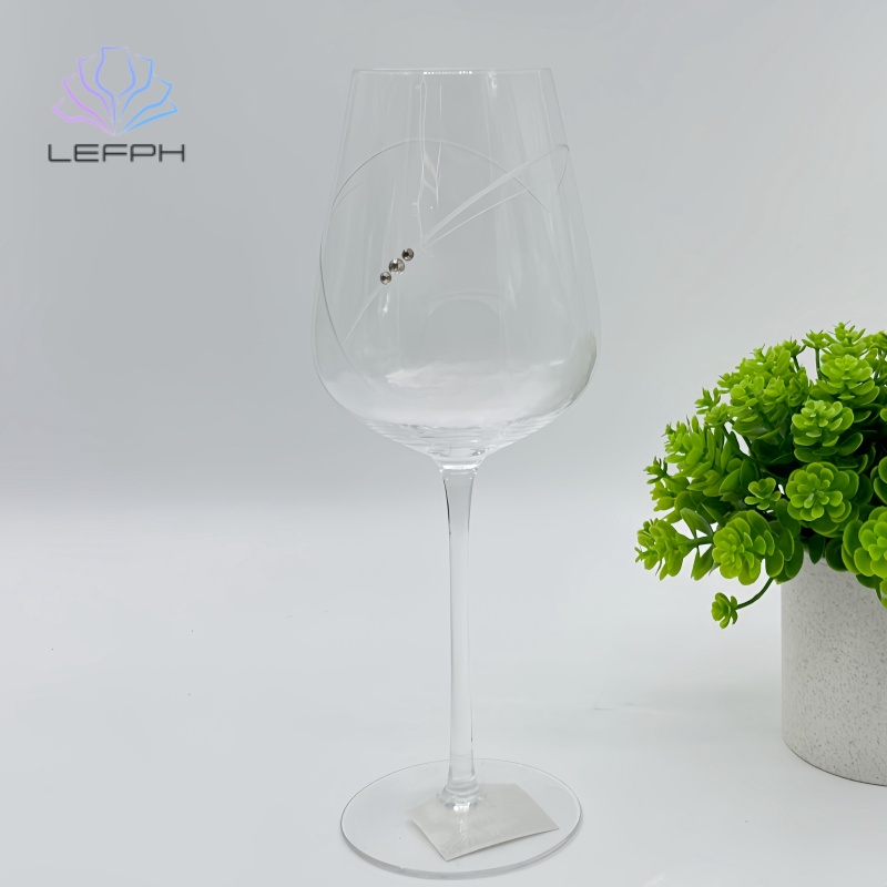 Heart shaped diamond wine glass